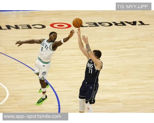 弗拉格谈浓眉交易心声祝福他与队友未来顺利感慨自己仍在队中奋斗