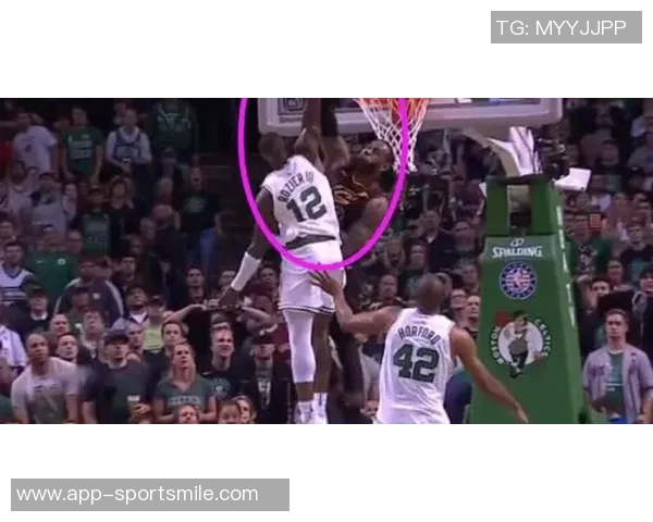 赛恩詹姆斯称赞克尼佩尔的球技与优势发挥能力展现团队合作精神 赛恩詹姆斯称赞克尼佩尔的球技与优势发挥能力展现团队合作精神